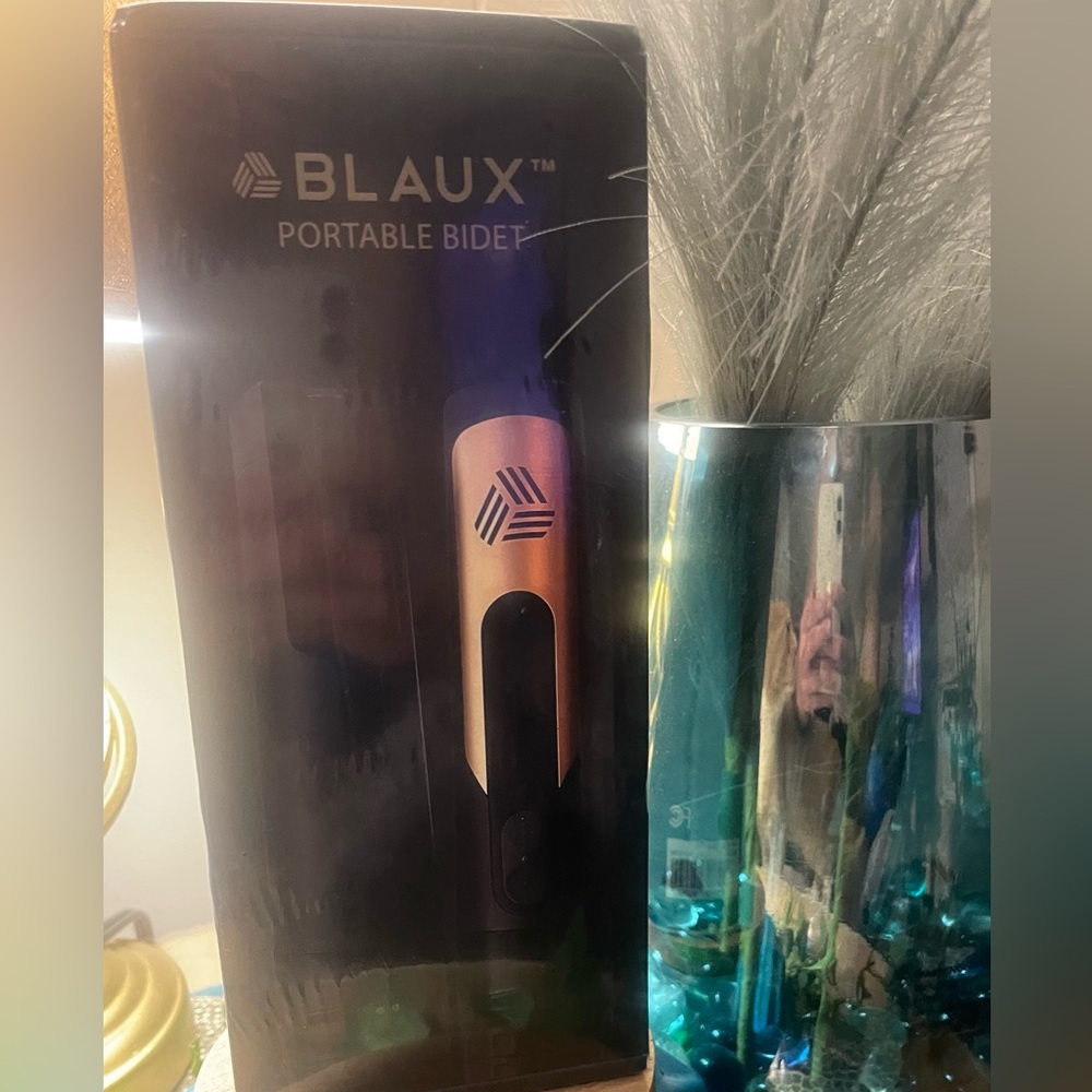 BLAUX Portable Bidet - Rose Gold